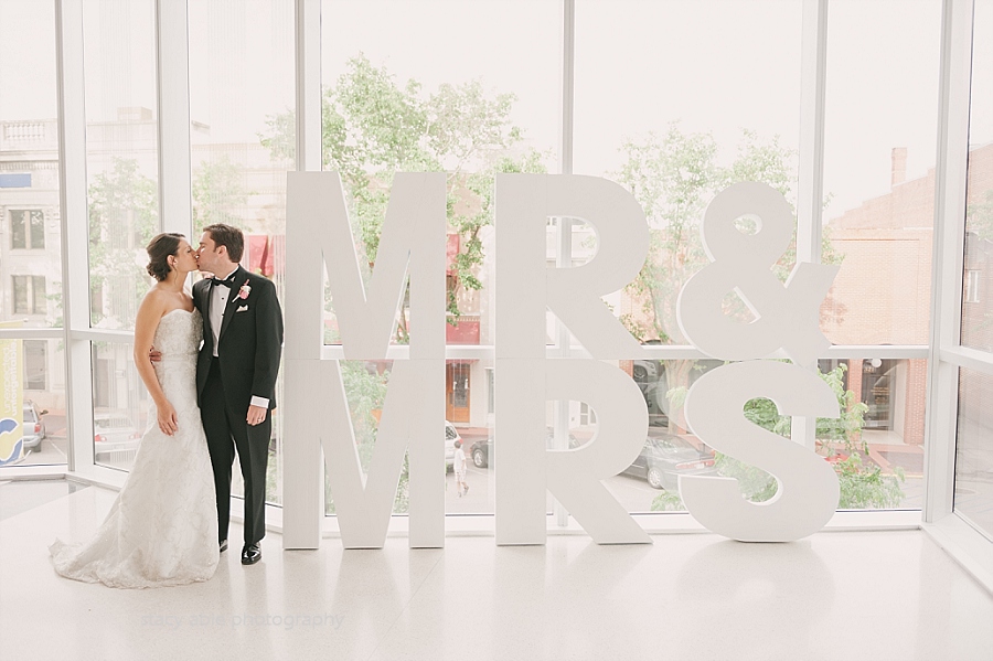 Columbus Indiana Commons Wedding Photography: Sammy & Doug