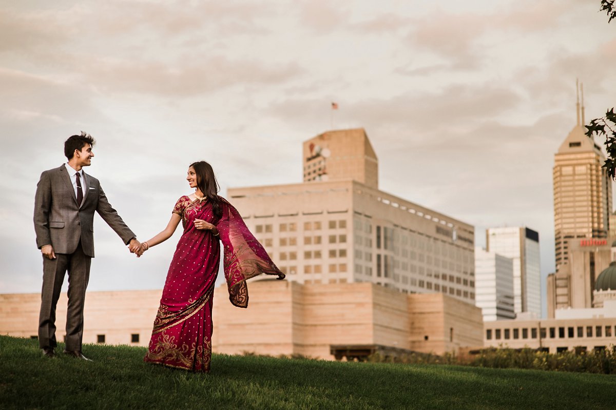 Indianapolis engagement portrait photographer