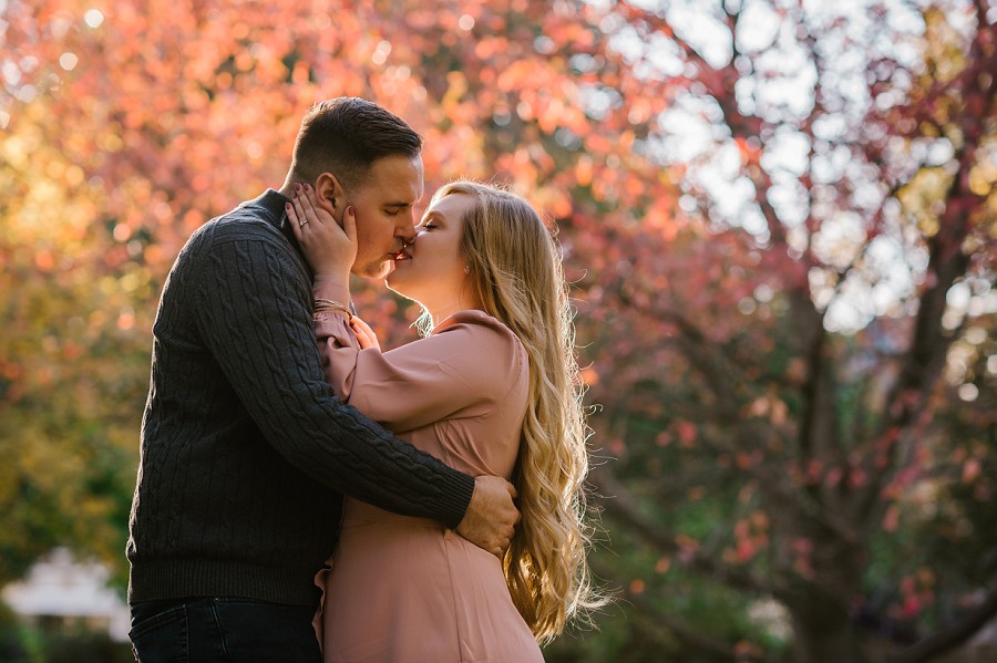indianapolis-downtown-midwest-fall-engagement-photography